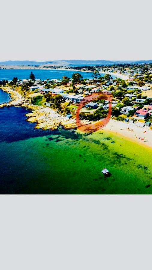 Beach Buoy Opossum Bay South Arm 외부 사진