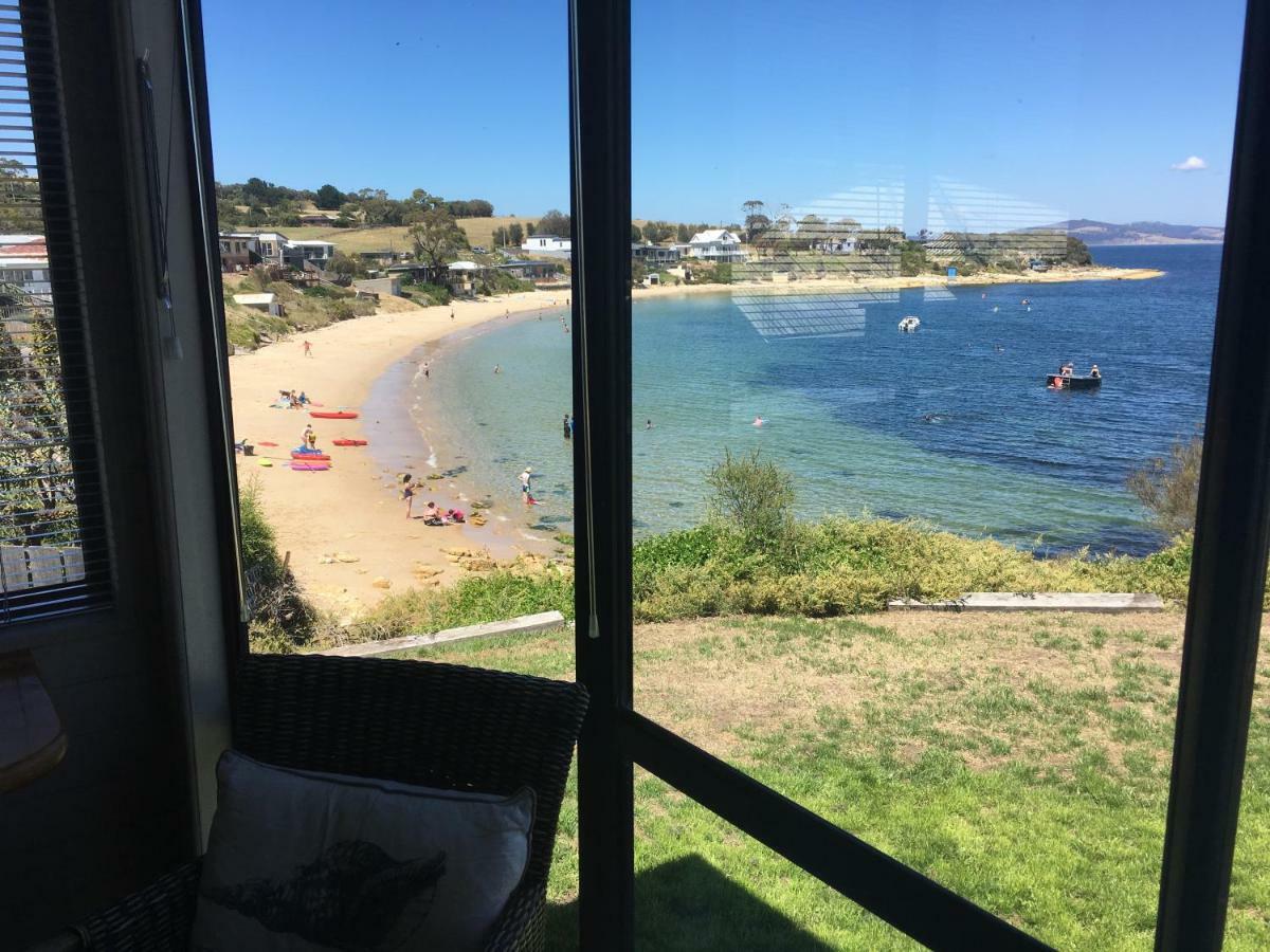 Beach Buoy Opossum Bay South Arm 외부 사진